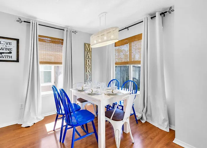 Rekendell Retreat Minutes To Beaches And Downtown * Pensacola