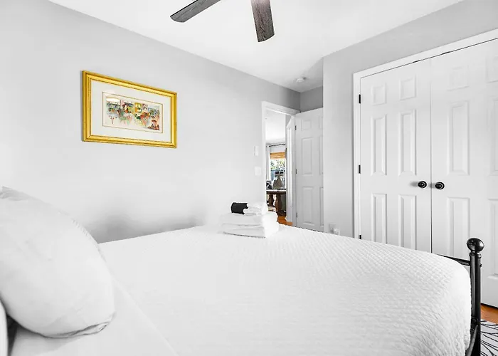 Rekendell Retreat Minutes To Beaches And Downtown Holiday home *